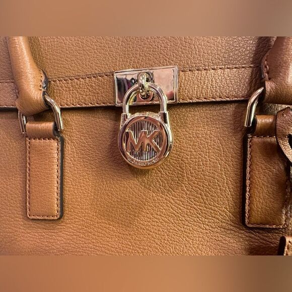 NEW Michael Kors Hamilton Studio Brown Acorn Leather Satchel Camel Keylet $428 - Picture 3 of 16